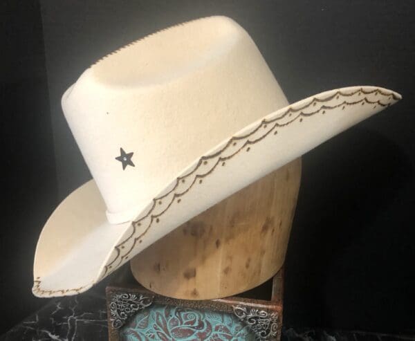 The Rodeo Queen - Image 4